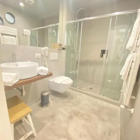 Rumi בית הארחה 4*