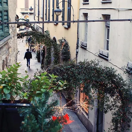 Rumi בית הארחה קומו